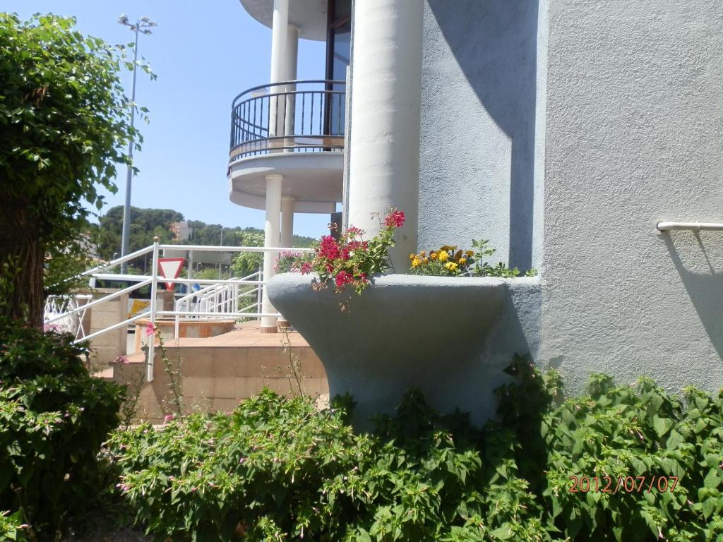Hostal Bonavista Blanes Esterno foto
